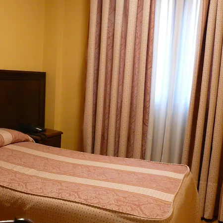 Hotel Idh Angel 3*