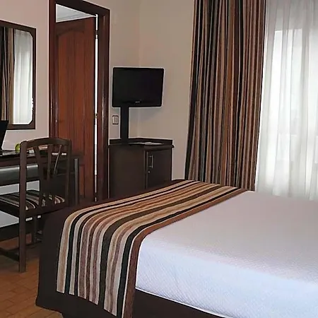 Idh Angel Hotel Oviedo