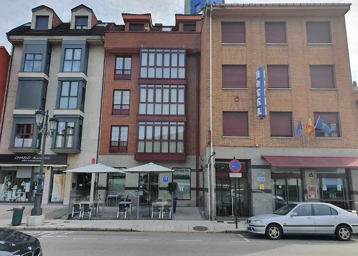 Idh Angel Hotel Oviedo